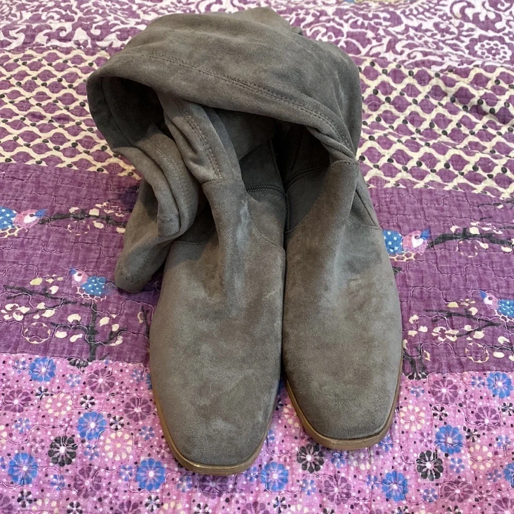 Mi.iM knee high grey boots